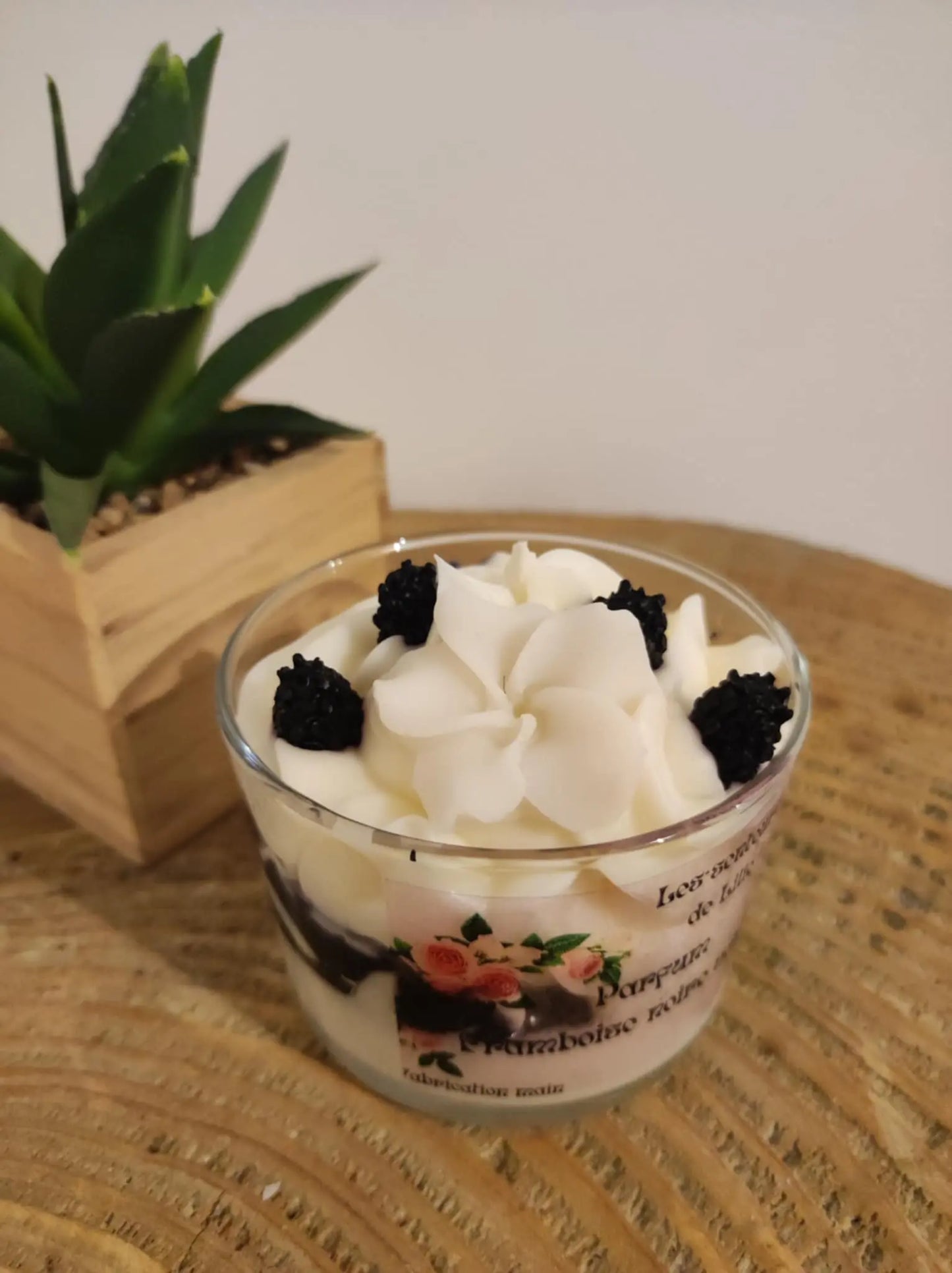 Bougie gourmande Framboise Noire Vanille-Cire Naturelle & Parfum de Grasse - Les Senteurs de Lilie