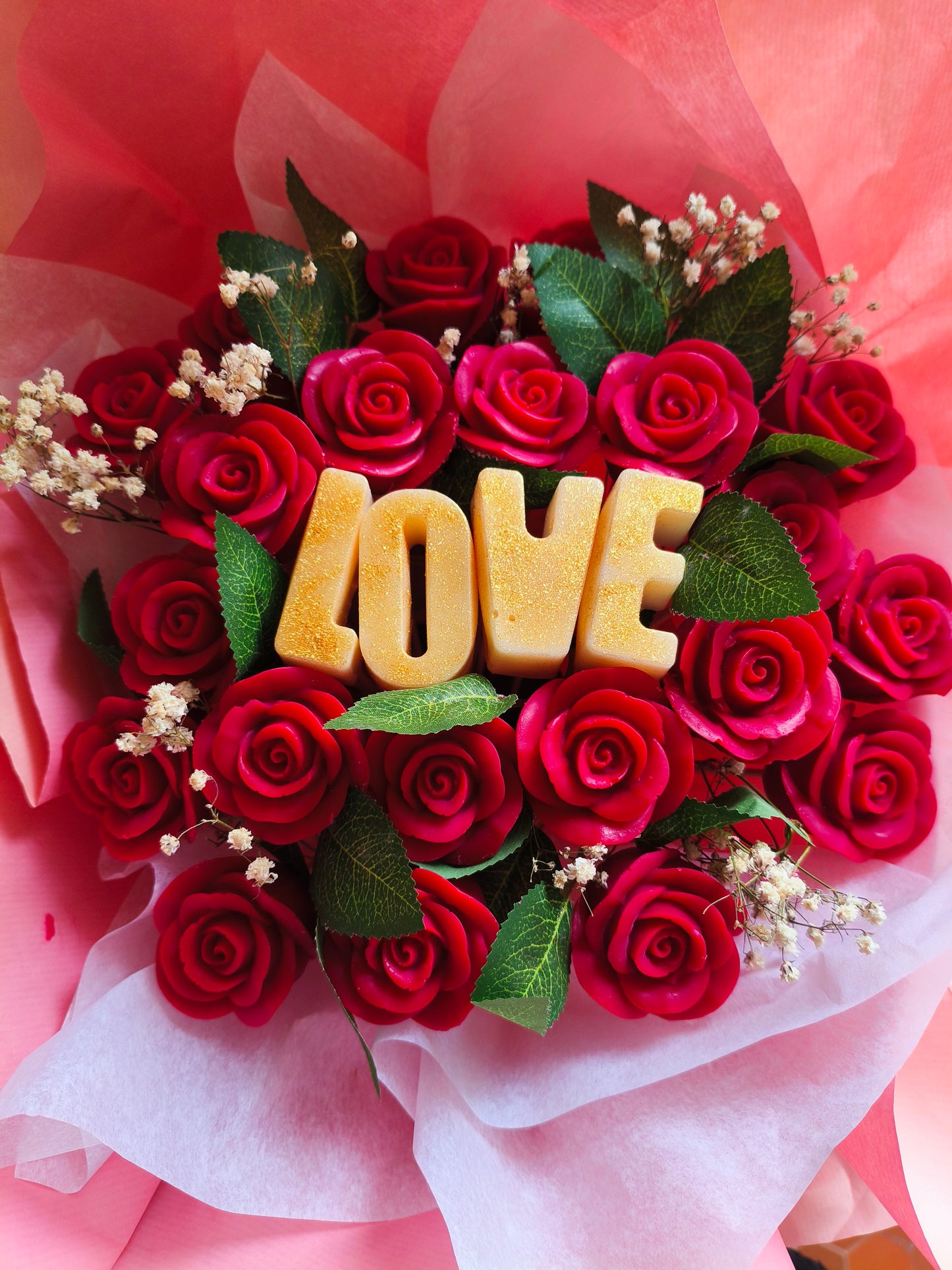Bouquet de Fondants Parfumés Amour Infini – Roses Rouges Pailletées – Cire Végétale & Parfums de Grasse